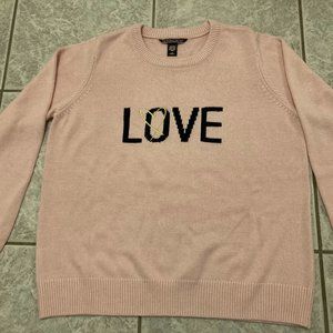 V.S. Lg. pink crewneck sweater